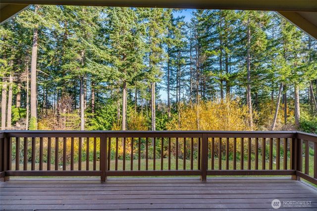 2115 Cascade Court, Anacortes, WA 98221