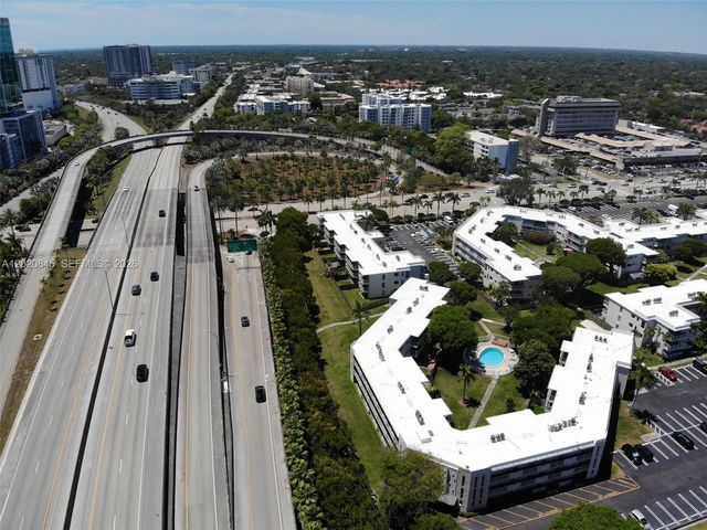 7737 SW 88th St C106, Miami, FL 33156