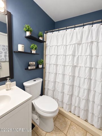 4 Shearwater Hollow Road 4, Bayville, NJ 08721