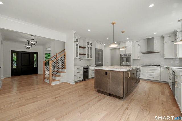 149 Don Bob Road, Stamford, CT 06903