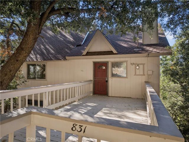 831 Madera Lane, Lake Arrowhead, CA 92352