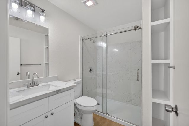 7759 Robinette Rd, Sacramento, CA 95828