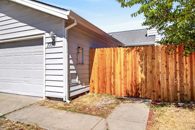 7759 Robinette Rd, Sacramento, CA 95828
