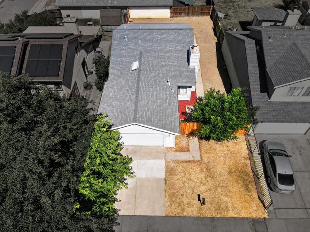 7759 Robinette Rd, Sacramento, CA 95828