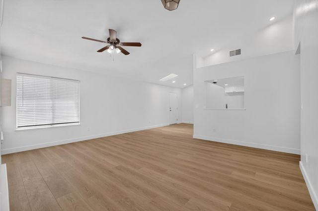 7759 Robinette Rd, Sacramento, CA 95828