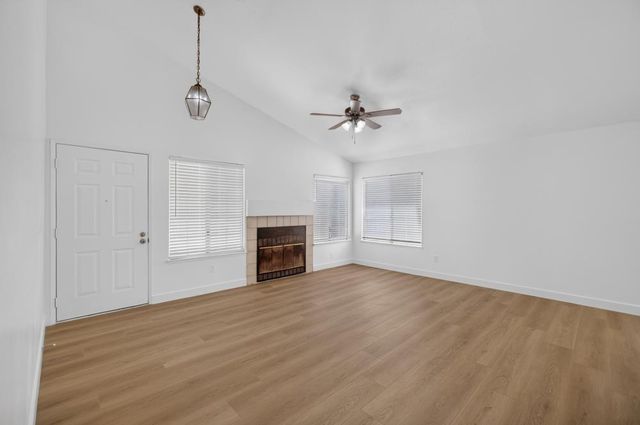 7759 Robinette Rd, Sacramento, CA 95828