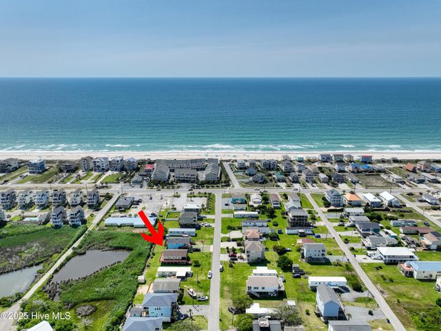 9010 W 9th Street, Surf City, NC 28445
