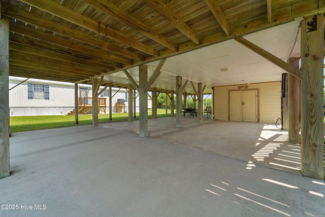 9010 W 9th Street, Surf City, NC 28445