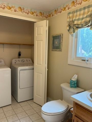 142 Copperwood Dr 142, Stoughton, MA 02072