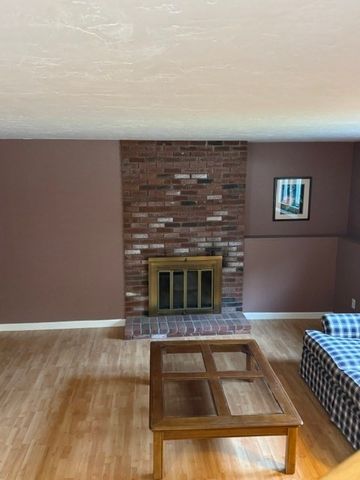 142 Copperwood Dr 142, Stoughton, MA 02072