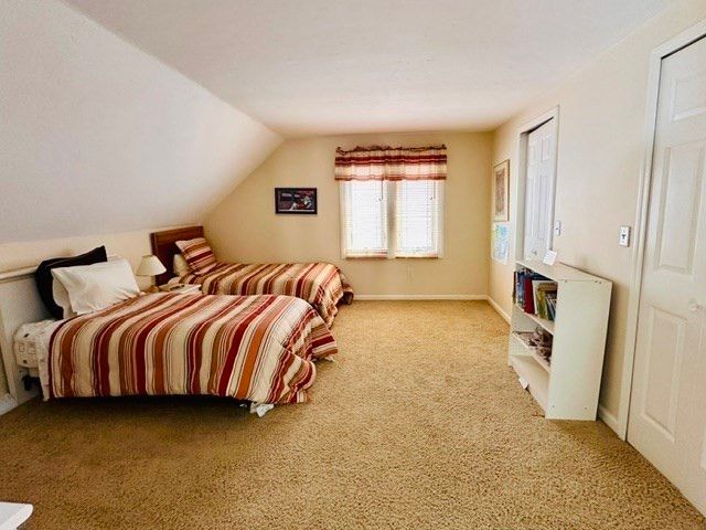 142 Copperwood Dr 142, Stoughton, MA 02072