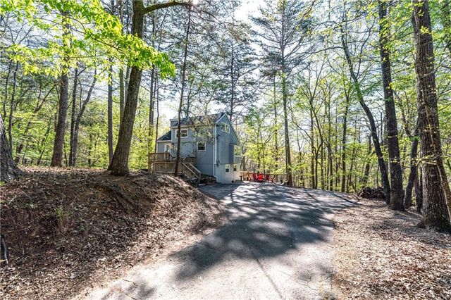 225 Chickasaw Drive, Waleska, GA 30183