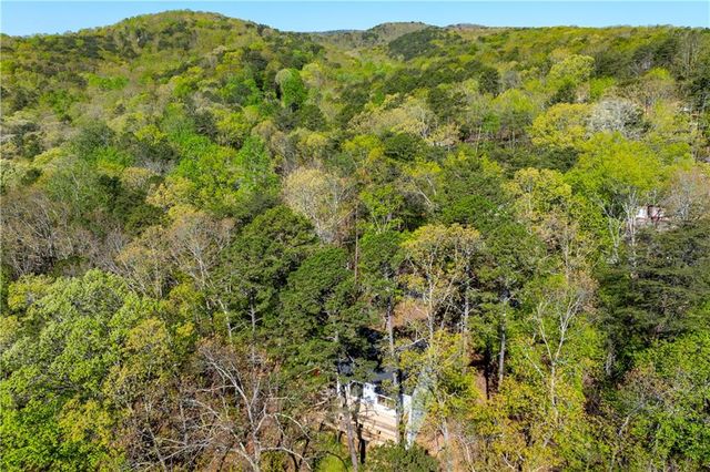 225 Chickasaw Drive, Waleska, GA 30183