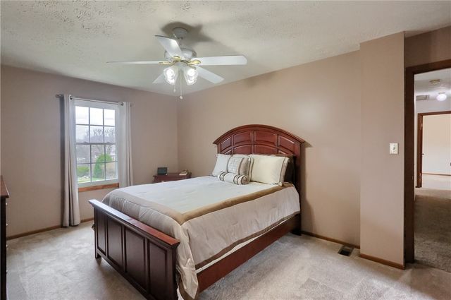 109 Woodbine Drive, Cranberry Twp, PA 16066