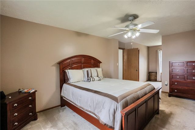 109 Woodbine Drive, Cranberry Twp, PA 16066