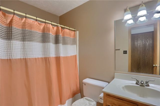 109 Woodbine Drive, Cranberry Twp, PA 16066