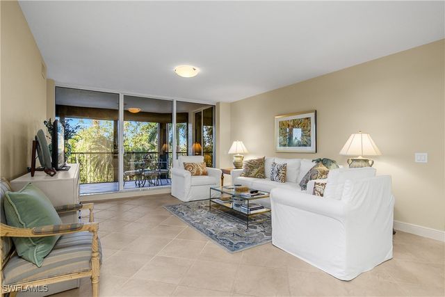 7225 Pelican Bay BLVD 204, Naples, FL 34108