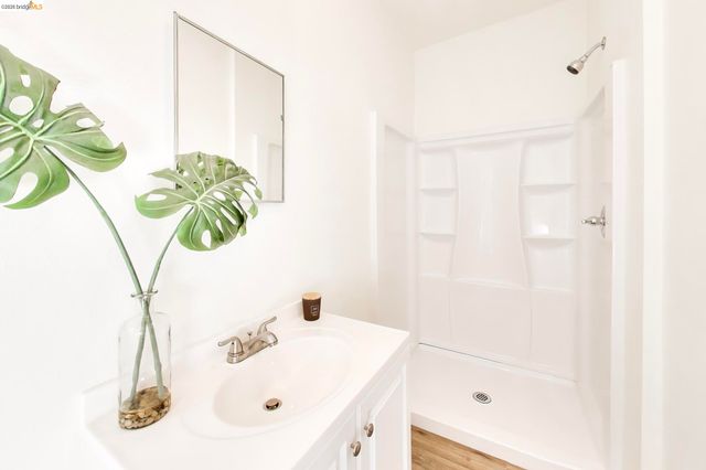 1978 Rosedale Ave, Oakland, CA 94601