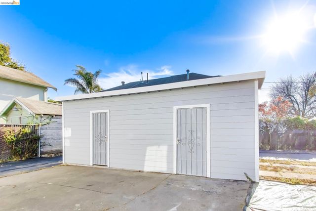 1978 Rosedale Ave, Oakland, CA 94601