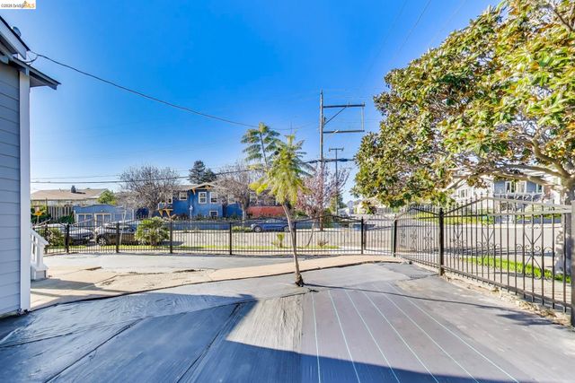 1978 Rosedale Ave, Oakland, CA 94601