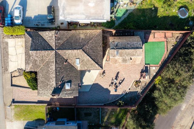 656 24th Avenue, Santa Cruz, CA 95062