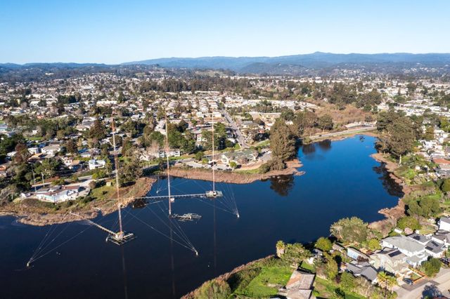 656 24th Avenue, Santa Cruz, CA 95062