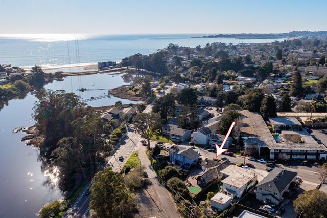 656 24th Avenue, Santa Cruz, CA 95062