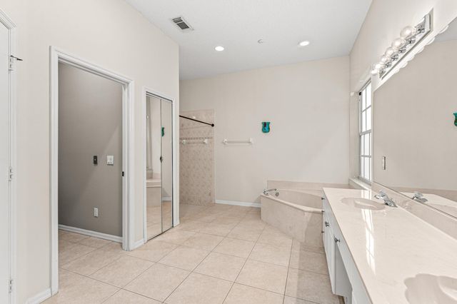 3741 SE Bowsprit Court, Stuart, FL 34997