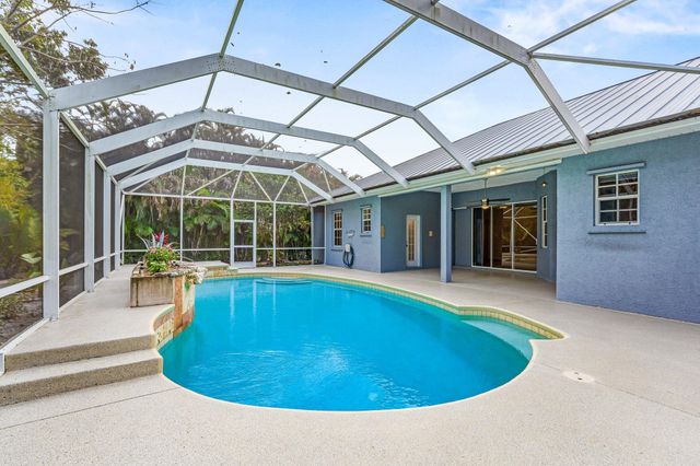 3741 SE Bowsprit Court, Stuart, FL 34997