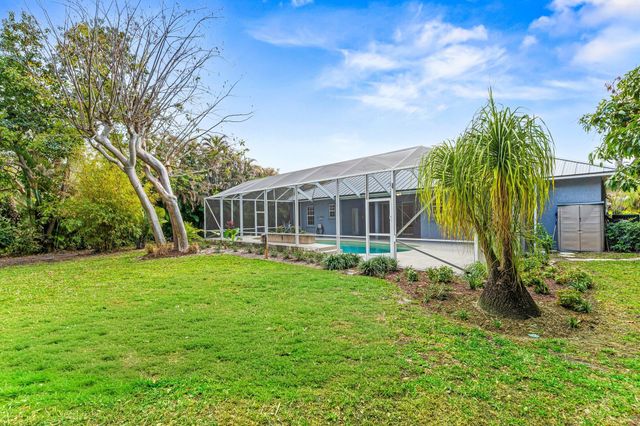 3741 SE Bowsprit Court, Stuart, FL 34997