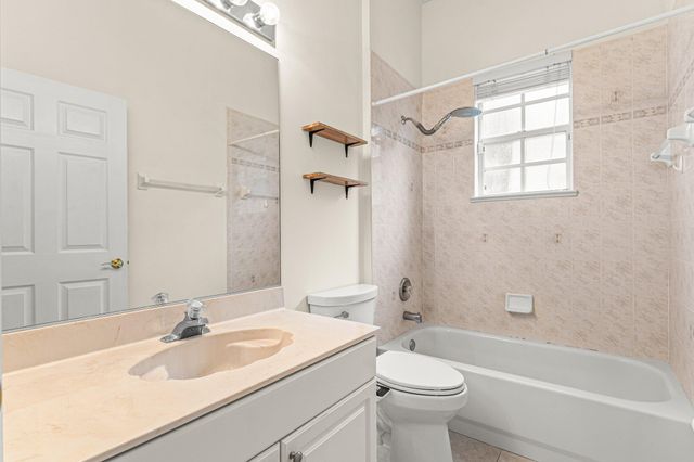 3741 SE Bowsprit Court, Stuart, FL 34997