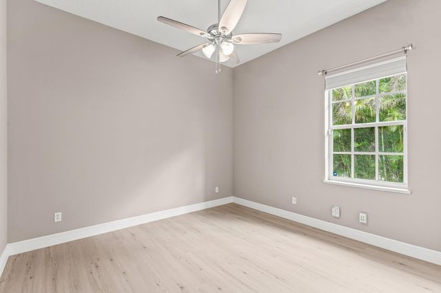 3741 SE Bowsprit Court, Stuart, FL 34997