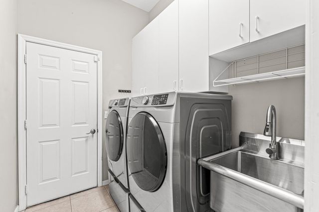 3741 SE Bowsprit Court, Stuart, FL 34997