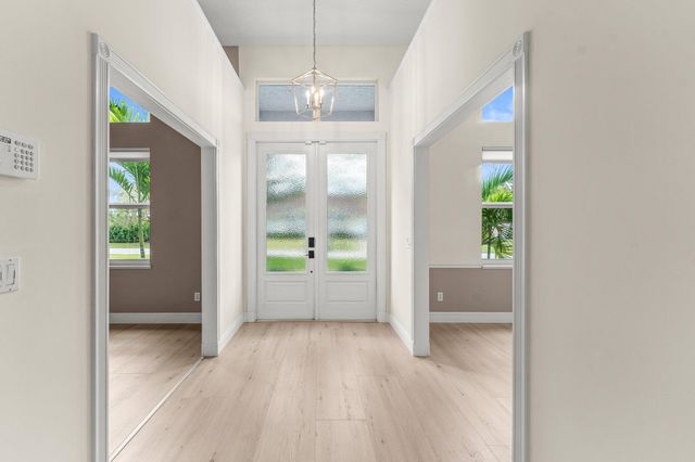 3741 SE Bowsprit Court, Stuart, FL 34997