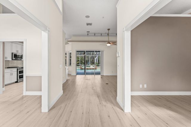 3741 SE Bowsprit Court, Stuart, FL 34997