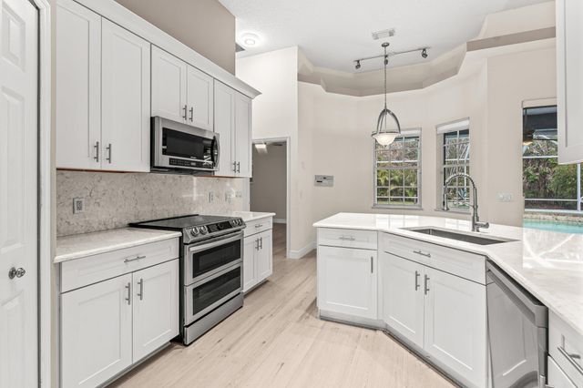 3741 SE Bowsprit Court, Stuart, FL 34997