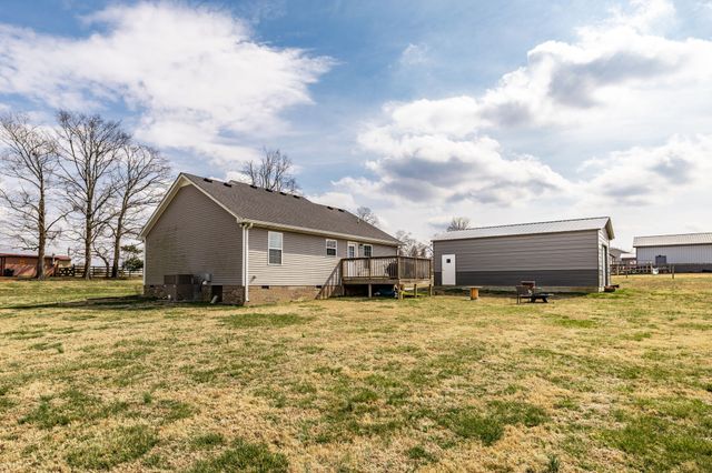 1002 Gill Hodges Rd, Portland, TN 37148
