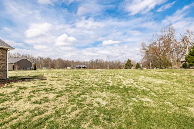 1002 Gill Hodges Rd, Portland, TN 37148