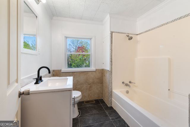 142 Galloway Street, Cornelia, GA 30531