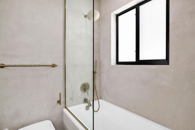 8931 NE 2nd Ave N4, El Portal, FL 33138