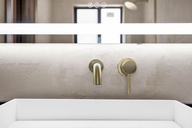 8931 NE 2nd Ave N4, El Portal, FL 33138