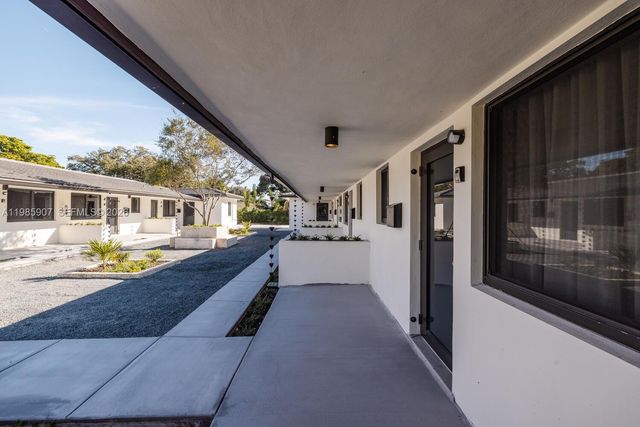 8931 NE 2nd Ave N4, El Portal, FL 33138