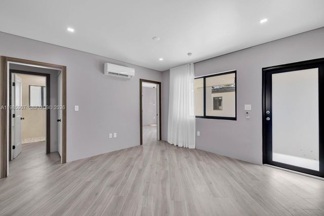 8931 NE 2nd Ave N4, El Portal, FL 33138