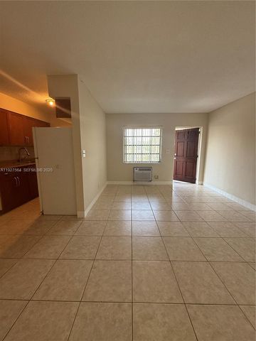 1211 NE 23rd Ave 5, Pompano Beach, FL 33062