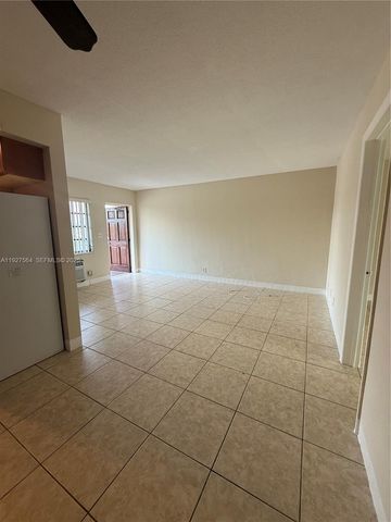 1211 NE 23rd Ave 5, Pompano Beach, FL 33062