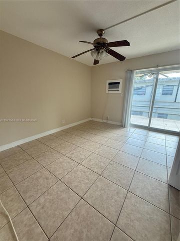 1211 NE 23rd Ave 5, Pompano Beach, FL 33062