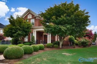 37 Lake Forest Blvd, Huntsville, AL 35824