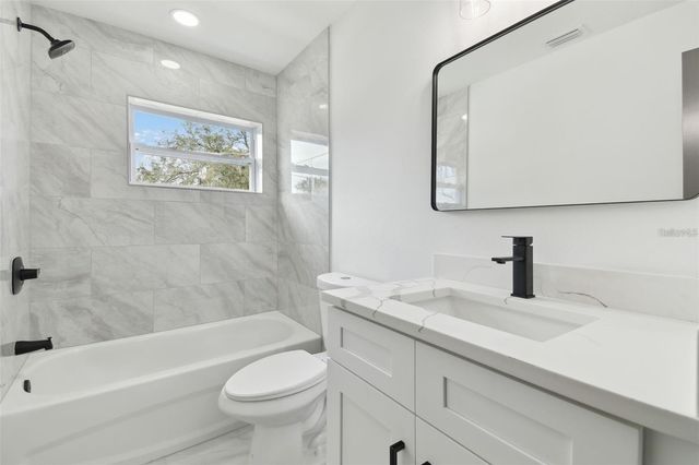 6701 E 19TH AVENUE, Tampa, FL 33619