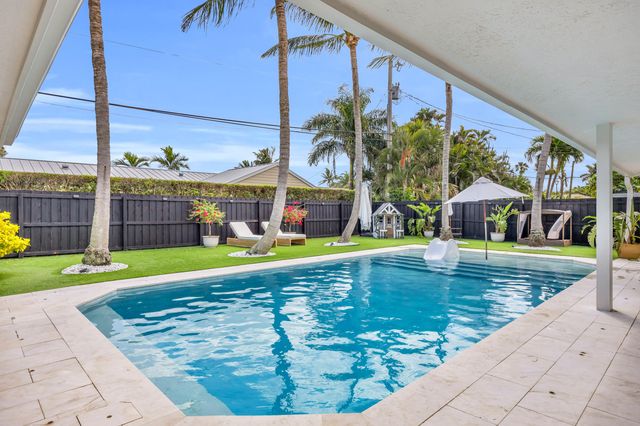 366 ELM Avenue, Tequesta, FL 33469