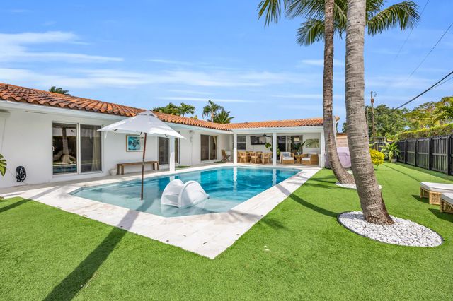 366 ELM Avenue, Tequesta, FL 33469